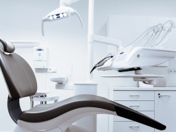 Non-surgical wisdom tooth extraction costs 249 riyals