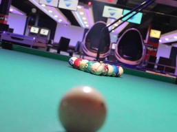 Play half an hour of billiards and get the second half hour free