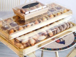 50% discount on the largest pastry box