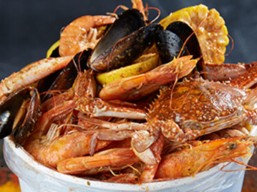 Buy 1 Daddy mIx (10 pcs shrimps + Crab 3 pcS + Mussels 15 pCs) And get   Another same size for free.