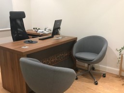 جلسة علاجية هاتفية بـ 240 ريال