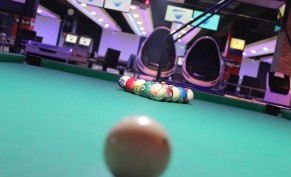 Play half an hour of billiards and get the second half hour free