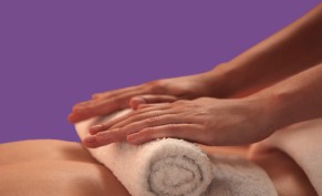 40-minute Siacho massage with facial scrub and hair oil bath