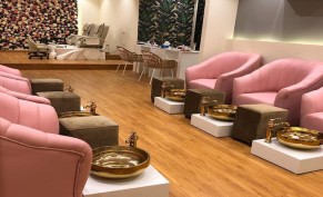 لك ولصديقتك بديكير ومناكير بـ 160ريال بدلاً من 280 ريال