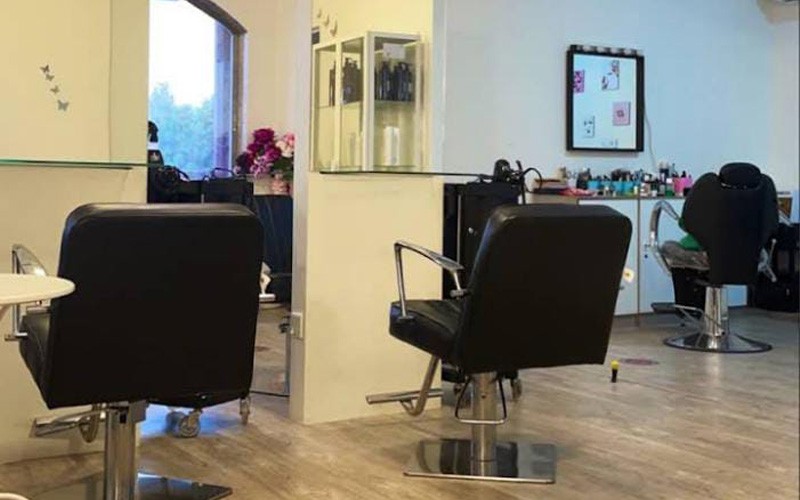 ZAHRAT ALARJWAN SALON