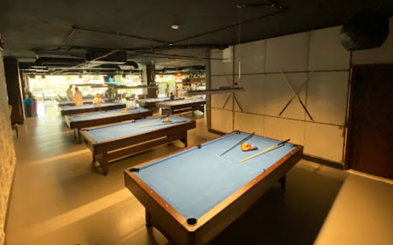 Cupardo & billiards cafe