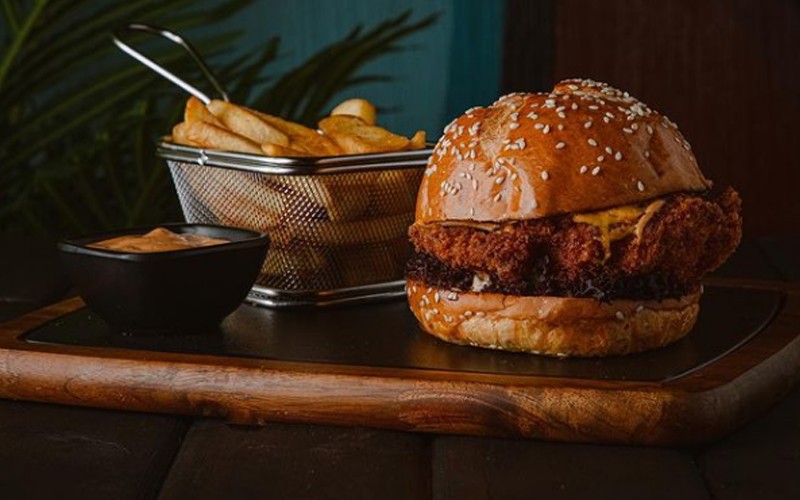 مطعم هنقري دي