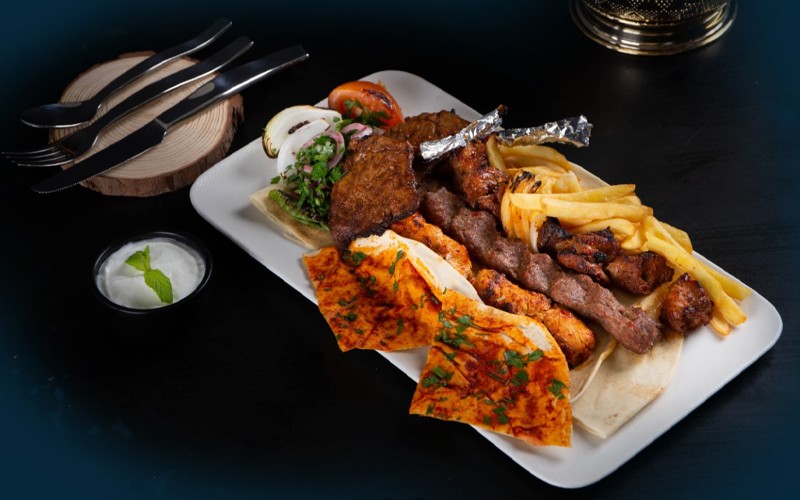 مطعم و مقهى بيتش هاوس