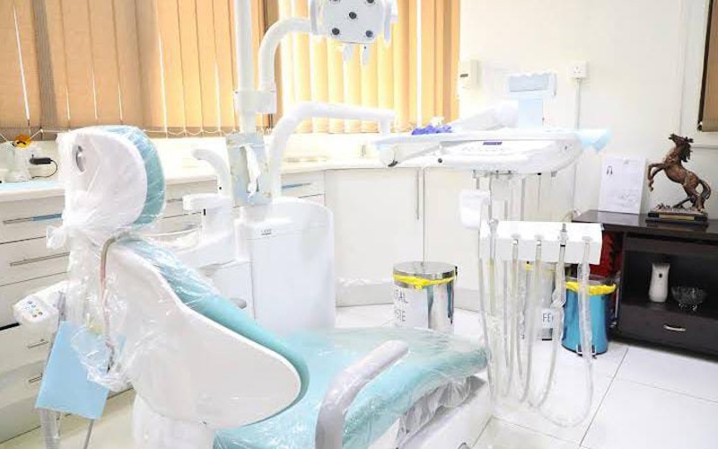 Laser teeth whitening for 490 SR